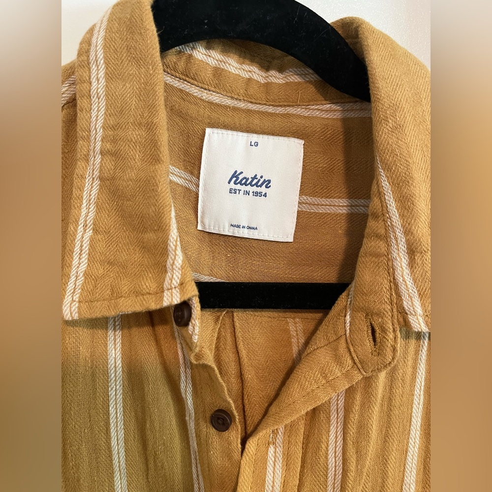 Katin yellow/gold men’s button down shirt